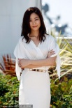《金錢之味》記者會(huì) 金孝珍白裙優(yōu)雅宛如女神