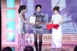 吕星辰为最佳新人男演员颁奖 丹尼尔视频发感言