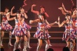 AKB48姐妹團(tuán)身披英國旗 跳熱舞為奧運(yùn)健兒打氣