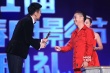 雷佳音憑“大劫案”成最佳男主角 六小齡童頒獎(jiǎng)