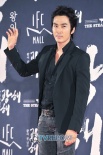 《双面君王》试映众星云集 李秉宪、宋承宪扮酷