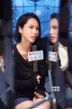 專訪潘霜霜：“脫衣服”不能成名 遇到騷擾要忍