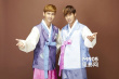 东方神起穿韩服庆祝中秋 向歌迷送祝福英气逼人