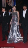 张柏芝银色长裙闪耀全场 好似美人鱼气场强大