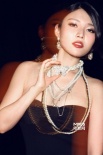 女神徐冬冬拍珠宝大片玩迷幻妖娆 成广告新宠儿