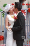 杜德伟大婚热吻新娘 梁朝伟、钟镇涛做兄弟团