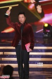TVB台庆胡杏儿、徐子珊秀胸露背 黎耀祥封视帝