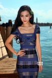 Baby意大利海邊翹臀秀S曲線 常方源街頭拋豪乳