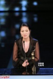 杨千嬅喜获最佳女主情难自禁 流泪哽咽忘词连连