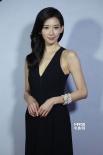 林志玲、刘德华现身后台 双双着黑色礼服亮相