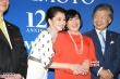 徐若瑄攜媽媽代言珠寶 38歲不急嫁“陪媽媽”