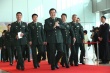 黃宏著軍裝走百合獎紅毯 笑容滿面盡顯笑星本色
