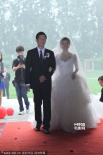 唐笑北京大婚明星如云 新人交換誓詞激動到落淚