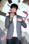 《笔仙Ⅱ》首映玩恐怖秀 导演现场“请笔仙”