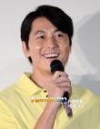 《监视者们》韩国热映 韩孝珠、郑雨盛问候观众
