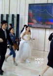 《單身2》曝片場照 古仔蜘蛛俠高圓圓婚紗狂奔
