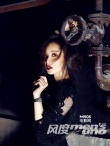 馮紹峰倪妮登雜志雙封面 酷帥情侶曖昧玩兒互動(dòng)