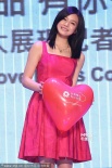 陳妍希、林依晨同臺(tái)做公益 兩位女神英雄互相惜
