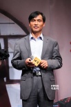 《美姐》导演与片方喝酒化恩仇 主演高唱情歌