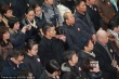 刘德华携妻子现身红线女追悼会 朱丽倩悲伤拭泪