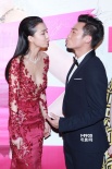 《前任攻略》红毯：姚星彤亮深V 单舒仪秀双球