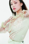 倪妮登時(shí)尚雜志封面 可冷艷可甜美展多變氣質(zhì)
