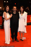 《斯徹特斯》柏林首映 帕帕多波羅紅唇顯魅力