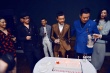 廖凡柏林办生日会 情人节与众好友庆生被强吻
