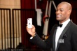 超級男模Tyson Beckford紅毯秀 戴小領(lǐng)結(jié)顯可愛