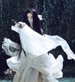 《白發(fā)魔女》定檔4·25 預(yù)告曝范冰冰黃曉明激吻