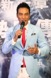 《冰封》發(fā)預(yù)告 王寶強(qiáng)變美國(guó)隊(duì)長(zhǎng)與甄子丹互毆