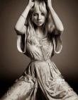 Lady GaGa罕见小清新写真 一反常态放弃雷人