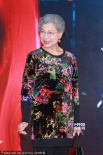 实力派罗兰花朵装洋气足 提名最佳女配神清气爽