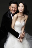 吳京謝楠婚紗照首發(fā) 5月大婚流露滿滿甜蜜恩愛