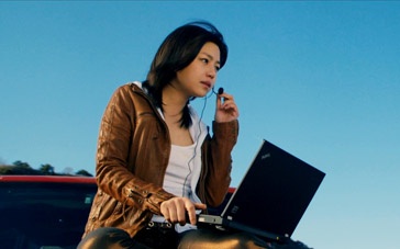 《城市游戏》预告片 陈妍希携手窦骁挑战高难特技