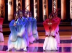 舞蹈《启程》助阵颁奖典礼 红蓝相间展古典中国风