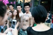 苹果舞街头快闪 《老男孩猛龙过江》定档7.10
