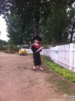 森碟幼兒園畢業(yè) 身穿學(xué)士服被贊“少年版赫敏”