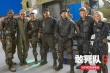 《敢死队3》曝福特空军照 硬汉PK科幻决战暑期档