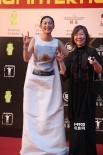 “日剧女王”常盘贵子长裙登场 面露微笑显谦和