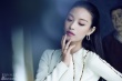 倪妮登时尚杂志封面 朱唇微张妆容精致秀美背