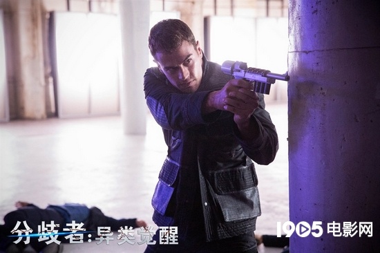 明日边缘国语版免费观看完整 20140708084125638012.jpg