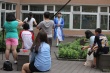 “2013多多的电影教室”学生在导师指导下拍摄电影作品