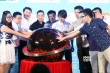 《后会无期》首映杜琪峰助阵 韩寒遭王珞丹恶搞