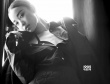 倪妮粗眉硬朗秀長腿 冷色妝容展現(xiàn)“中性美”