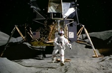 《阿波罗13号》片段 月球景象惊呆汤姆·汉克斯