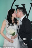 苏永康二婚现场群星荟萃 谢霆锋迟到忙鞠躬道歉
