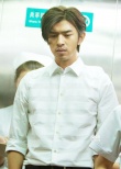 陈柏霖《重返20岁》曝造型 穿复古衬衫走雅痞风