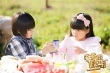 《爸爸的假期》曝新預(yù)告 Angela穿粉裙戴蝴蝶結(jié)