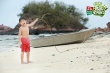 《爸爸去哪兒2》曝光新劇照 曹格父子荒島嬉戲